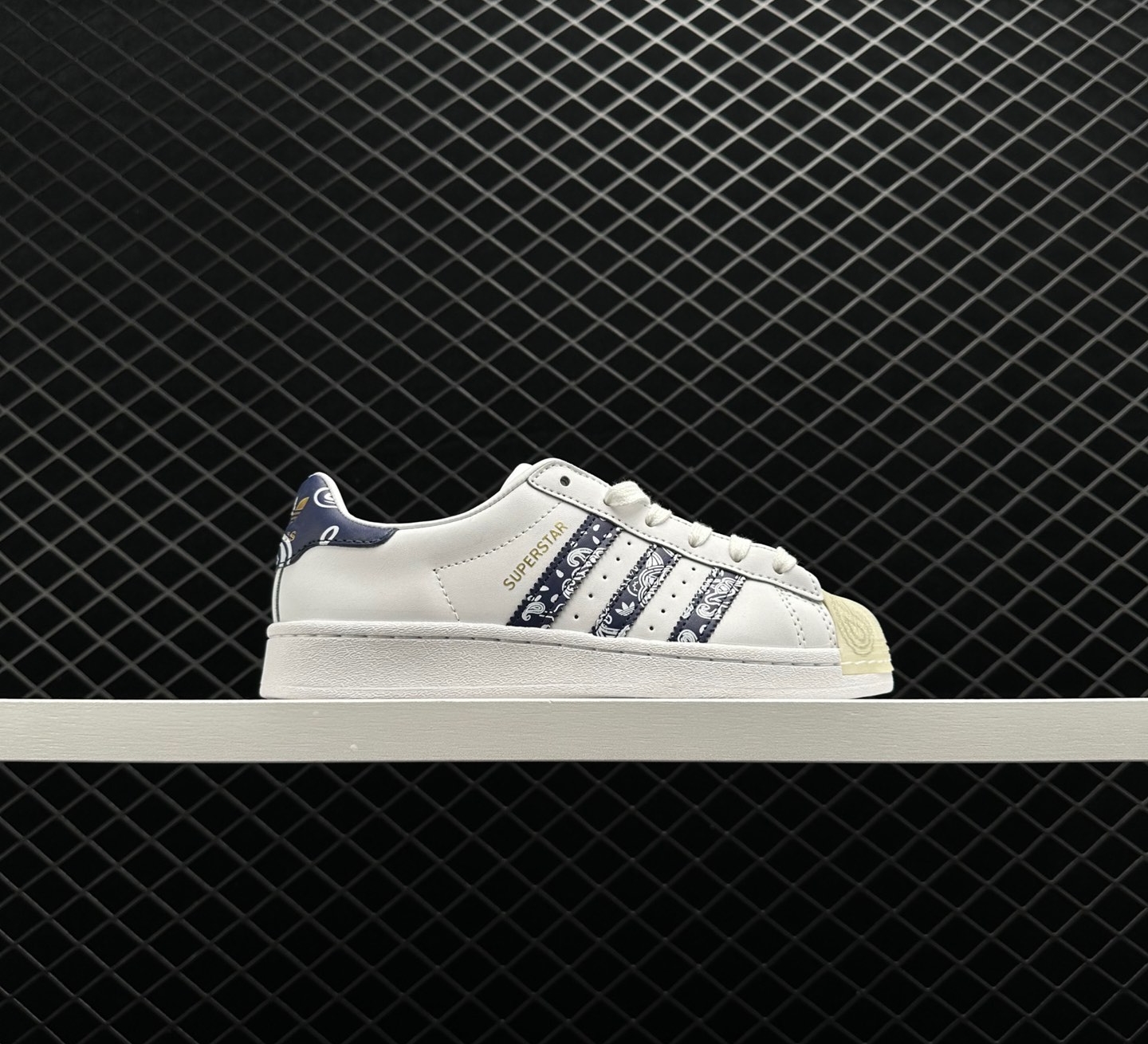 Adidas Originals Superstar Bandana 'White' GX3655 - Classic Style with a Modern Twist