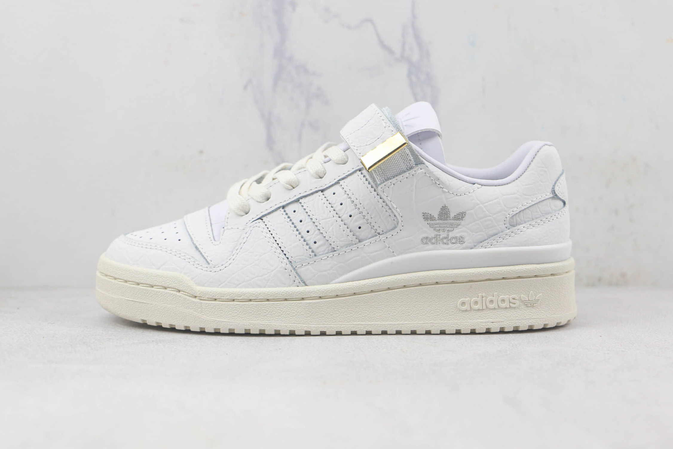 Adidas Forum 84 Low 'Croc Skin - White' HP5551 - Stylish and Trendy Footwear for Men