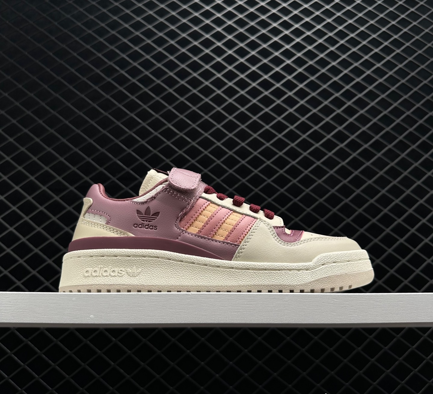 Adidas Originals Forum 84 Low HQ6941 – Trendy and Classic Sneakers