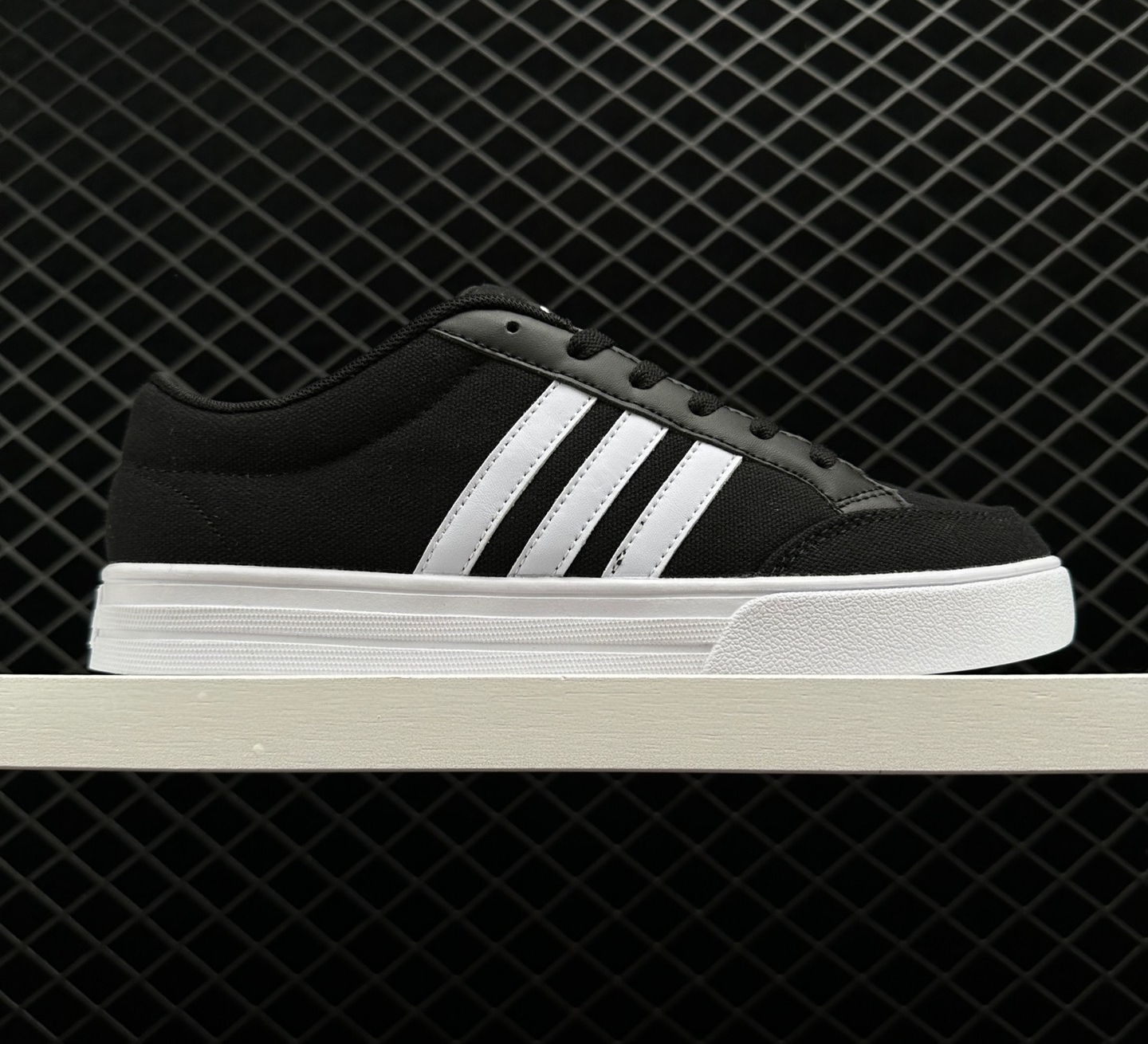 Adidas VS Set 'Black' AW3890 - Sleek and Stylish Sneakers for Men