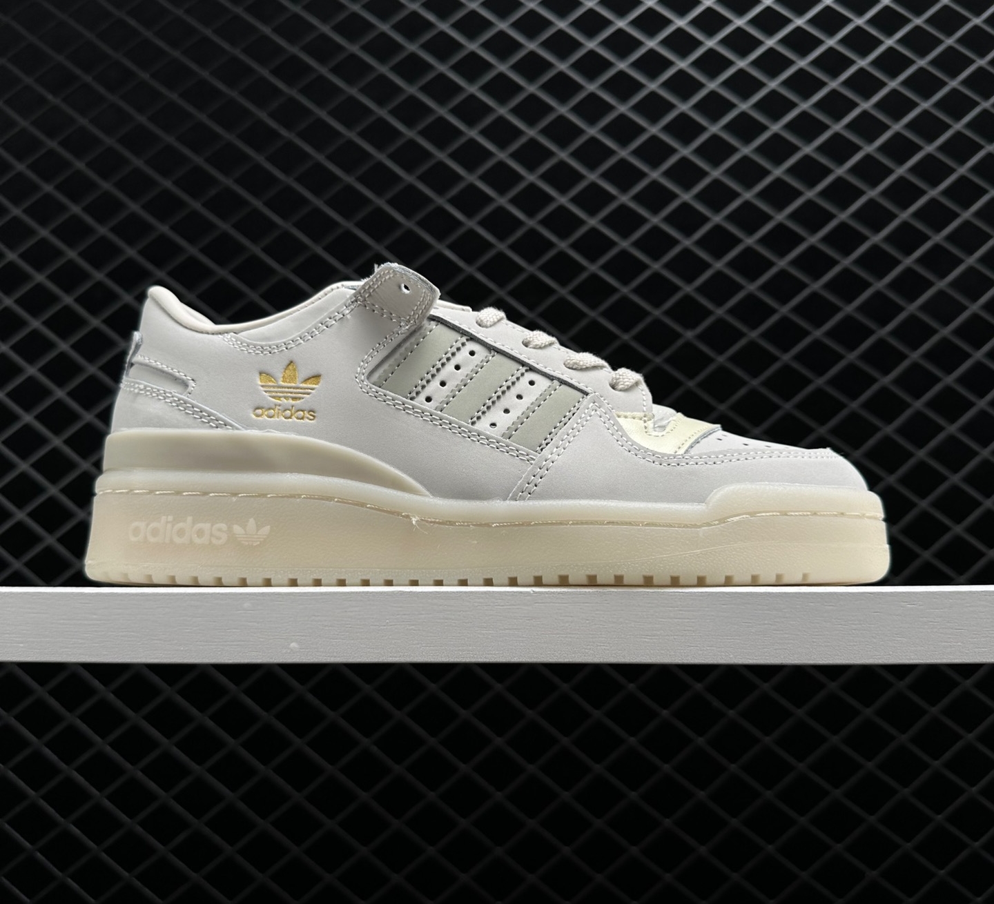 Adidas Forum 84 Low Adv C White - Premium Sneakers for Men