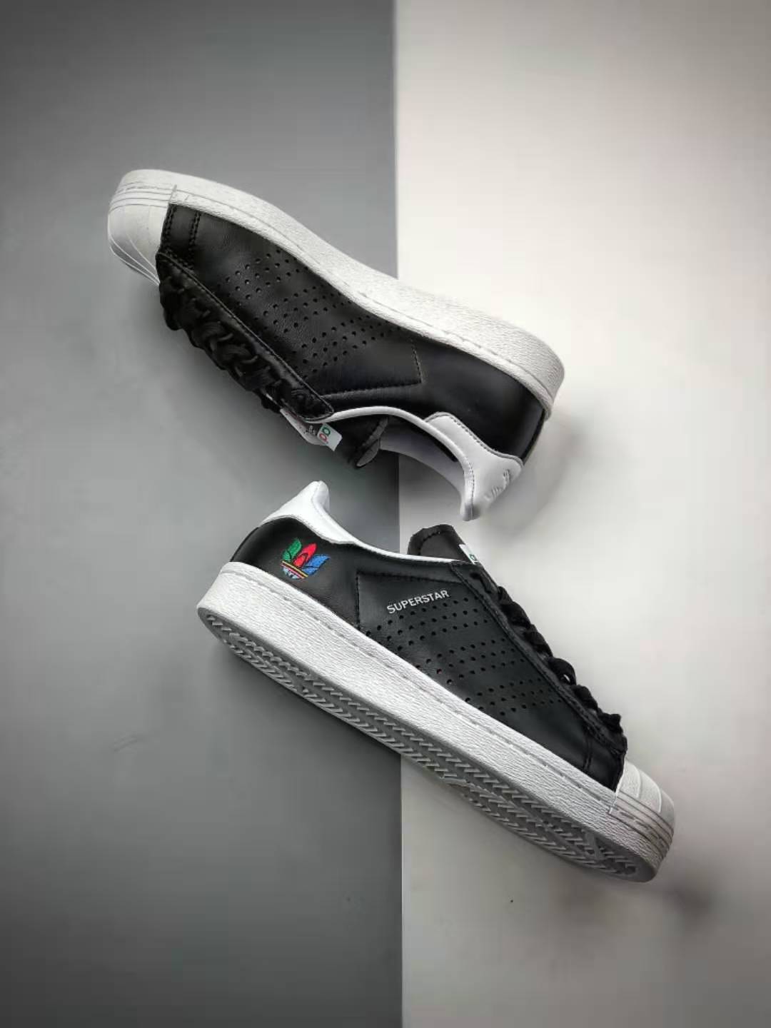 Adidas Superstar 'Colorful Trefoil - Core Black' FW5387 - Stylish and Versatile Footwear