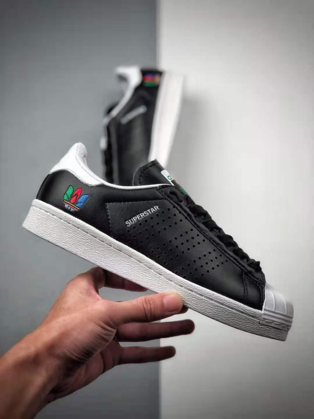Adidas Superstar 'Colorful Trefoil - Core Black' FW5387 - Stylish and Versatile Footwear