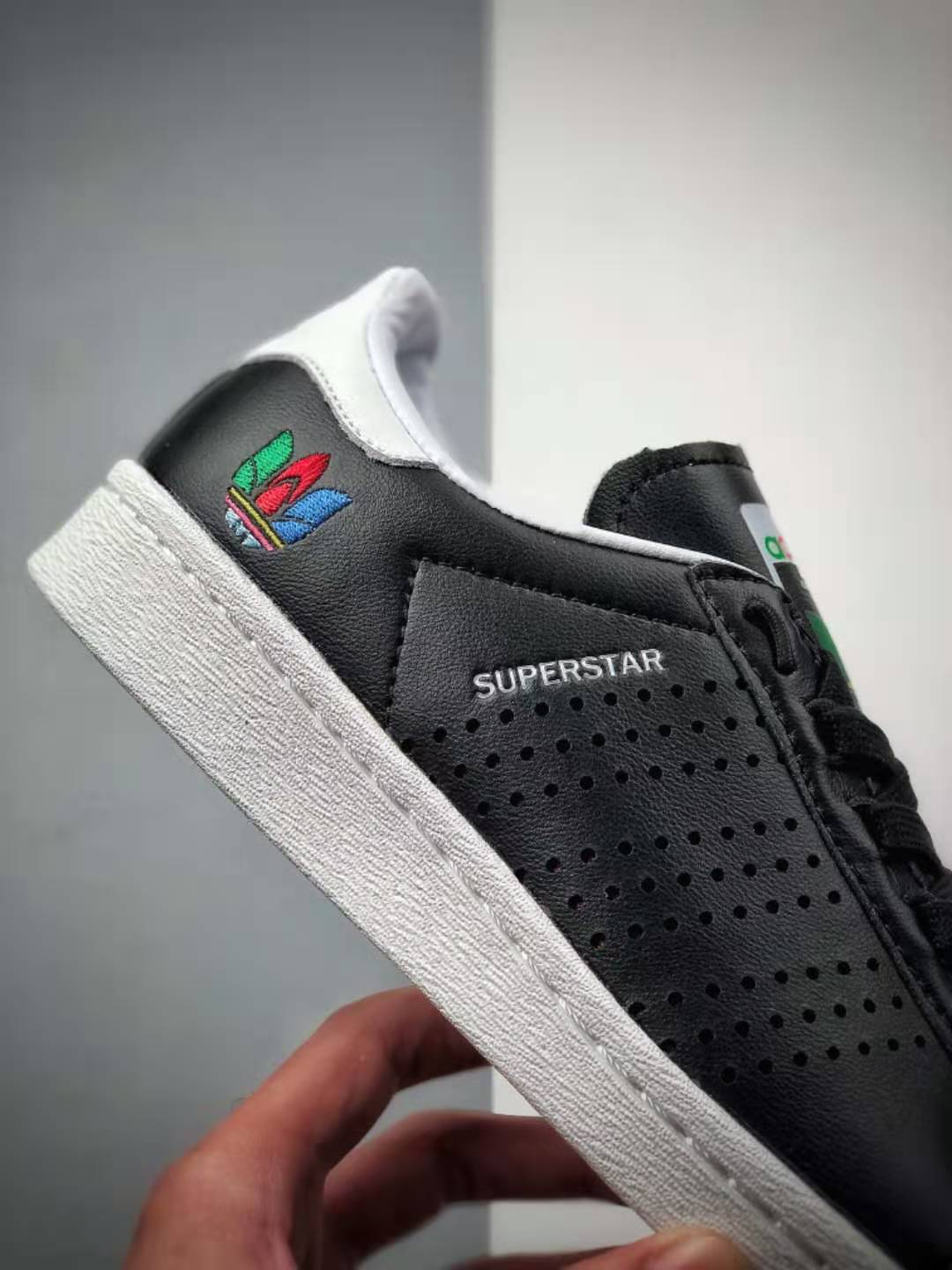 Adidas Superstar 'Colorful Trefoil - Core Black' FW5387 - Stylish and Versatile Footwear