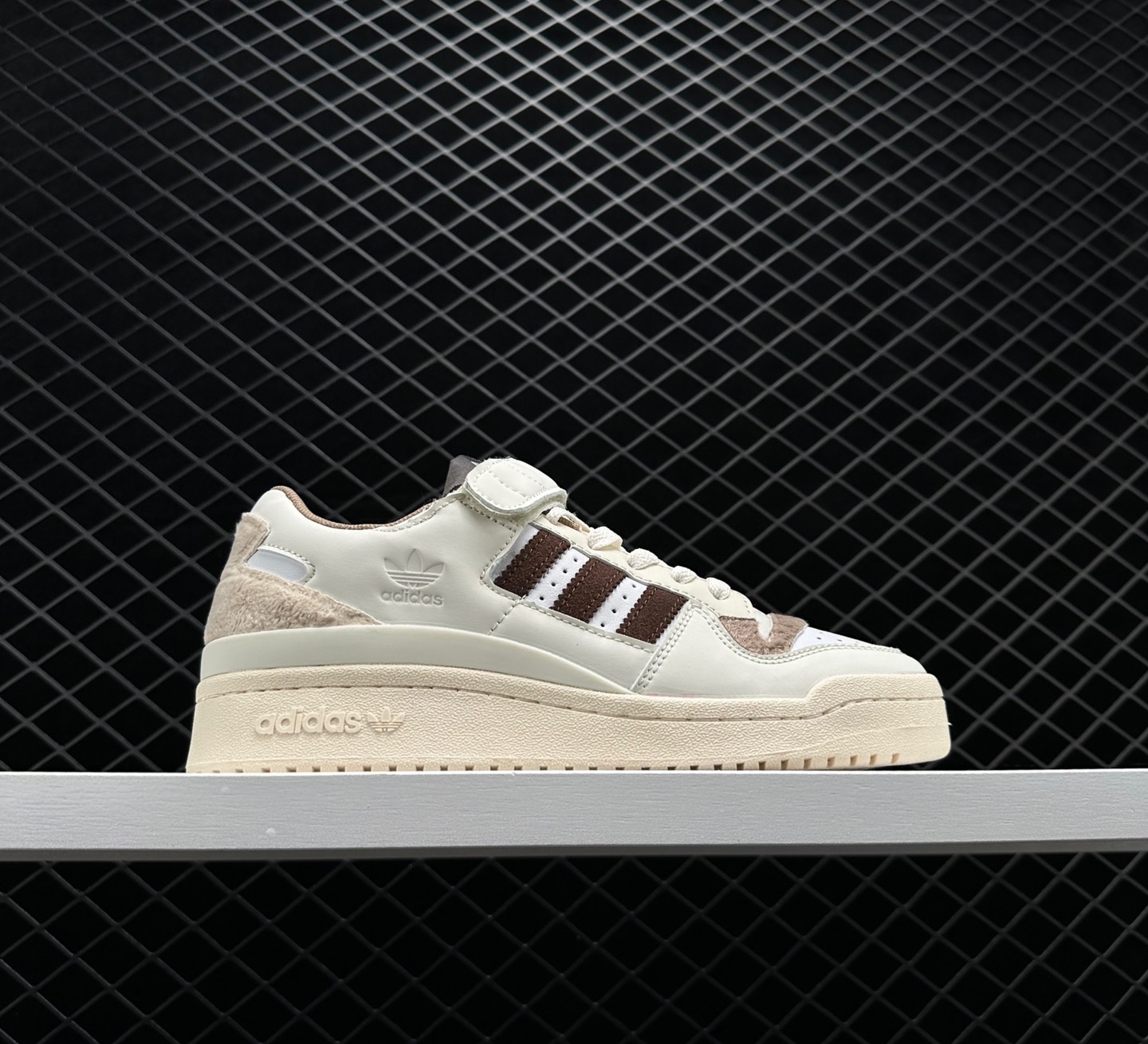 Adidas Forum 84 Low 'Halo Ivory Fleece' GY4126 - Classic Style with Plush Comfort