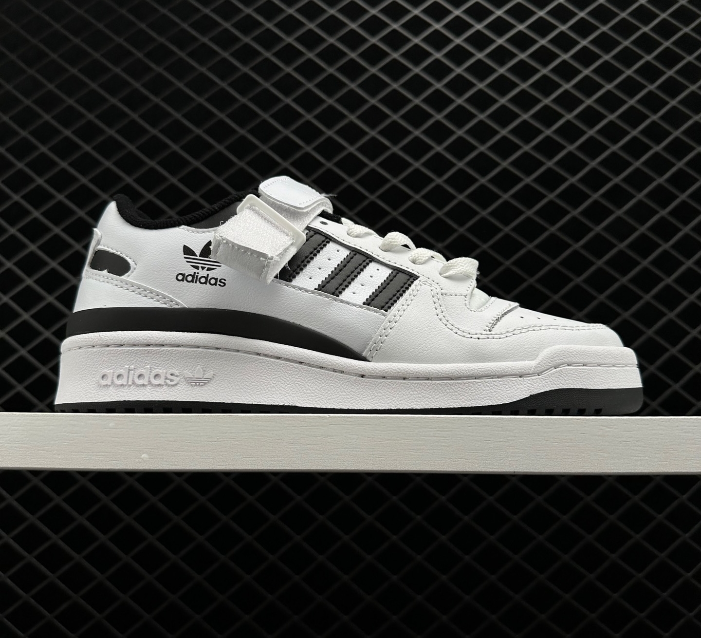 Adidas Forum Low 'White Black' FY7757 - Sleek and Stylish Footwear