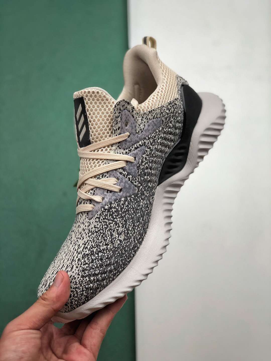 Adidas AlphaBOUNCE Instinct M B88083 - Stylish and Performance-Driven Footwear