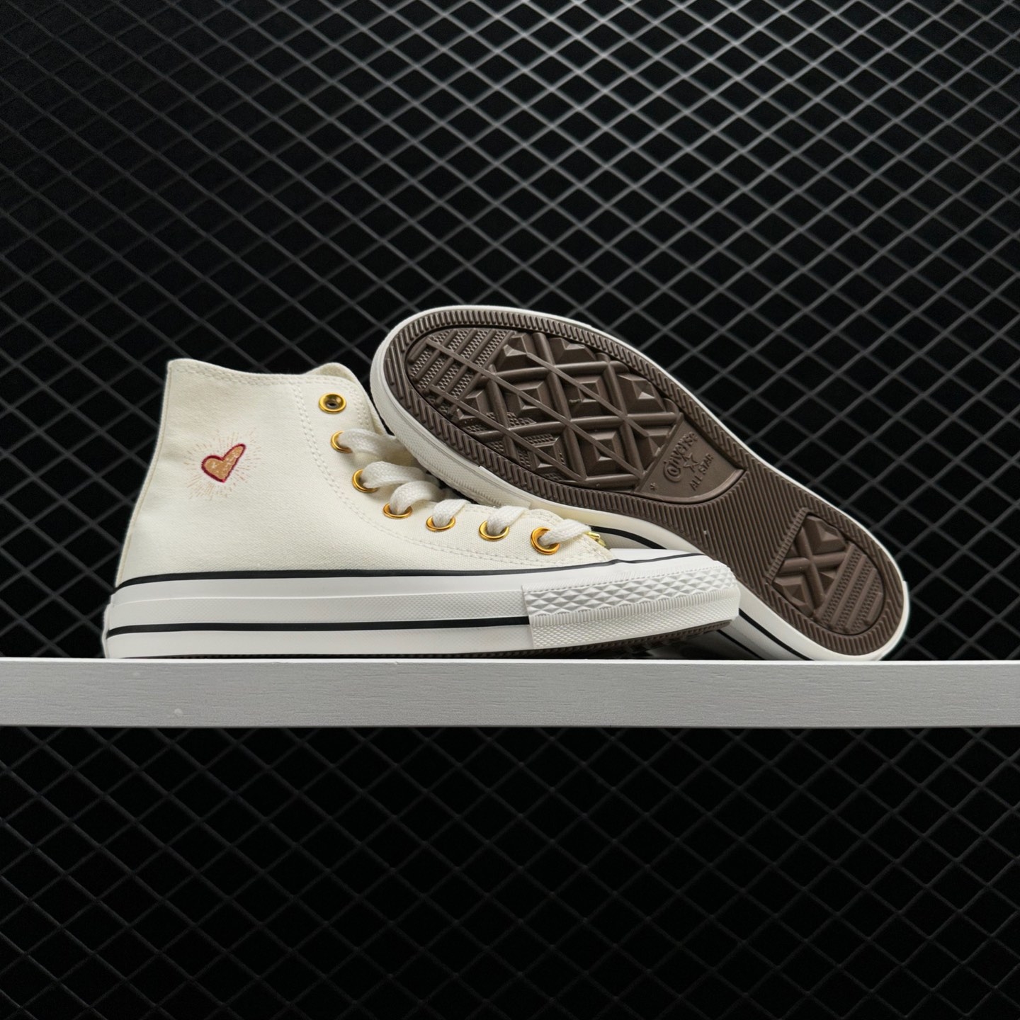 Converse Chuck Taylor All Star Hi 'Valentine's Day 2023 - Vintage White' - Limited Edition!