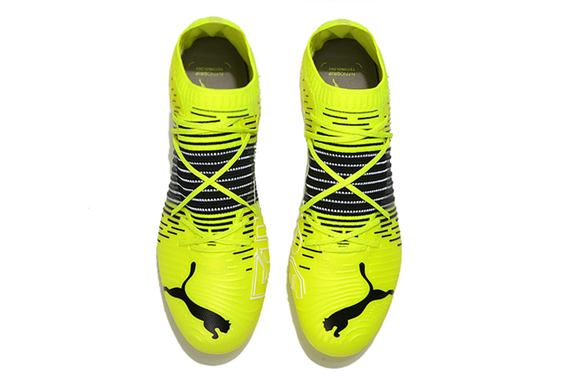 Puma MG Low Top Soccer Cleats | Fluorescent Green & Black | 106377-01