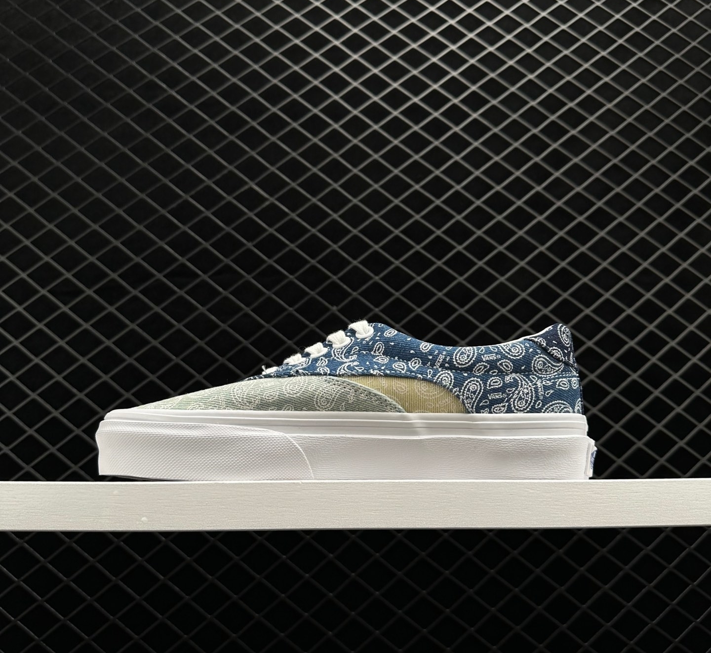 Vans Acer Ni SP 'Bandana - Multi' Blue White VN0A4UWYASN - Stylish and Versatile Sneakers