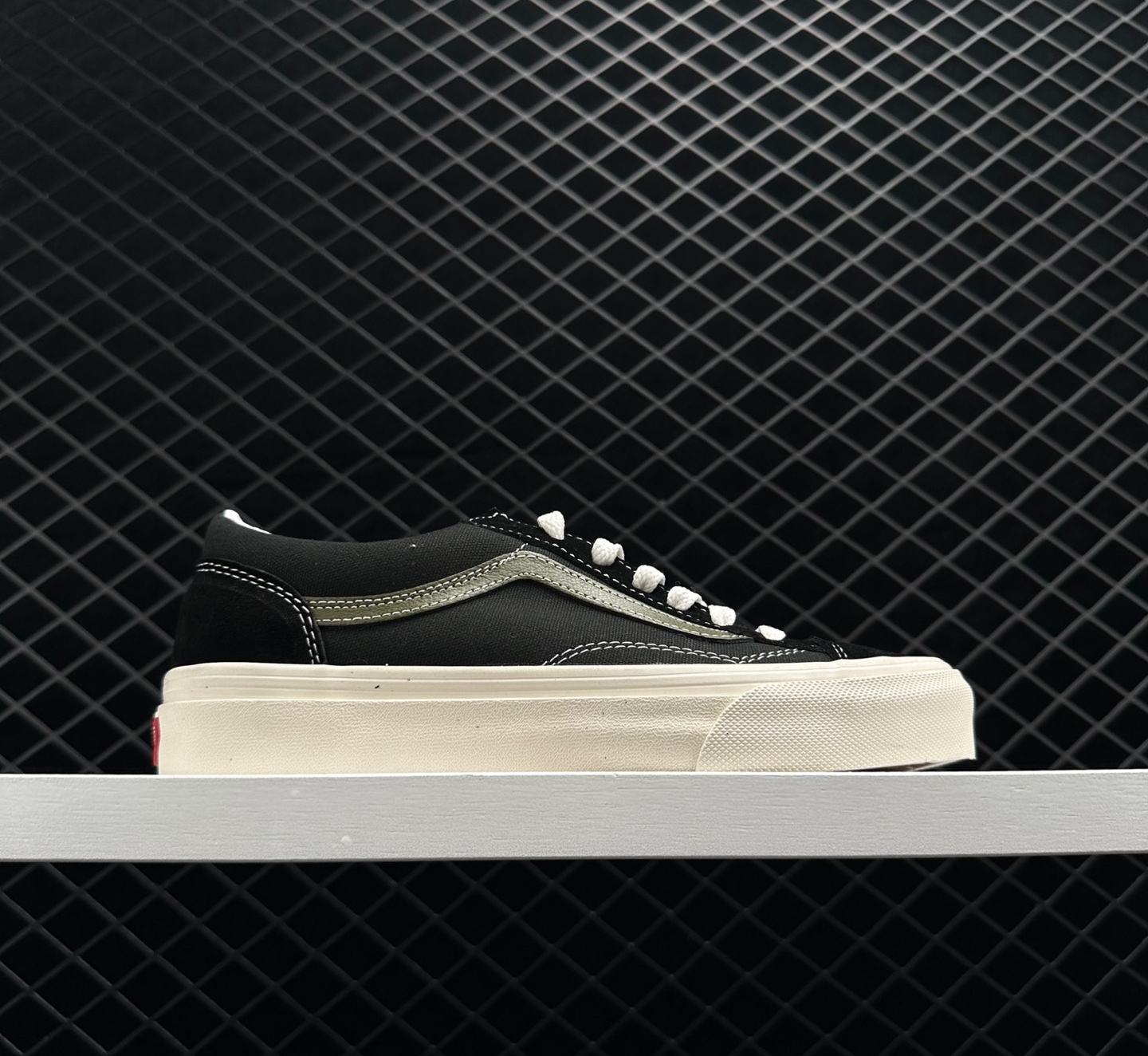 Vans Vintage Style 36 'Black Gray' Sneakers - Classic Retro Design