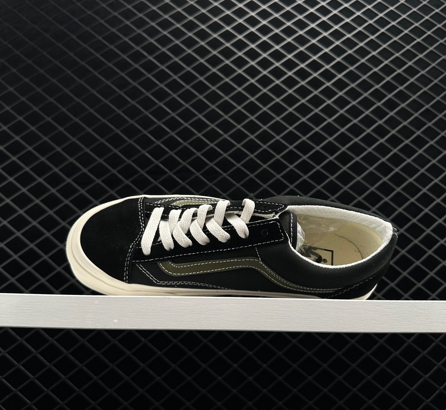 Vans Vintage Style 36 'Black Gray' Sneakers - Classic Retro Design