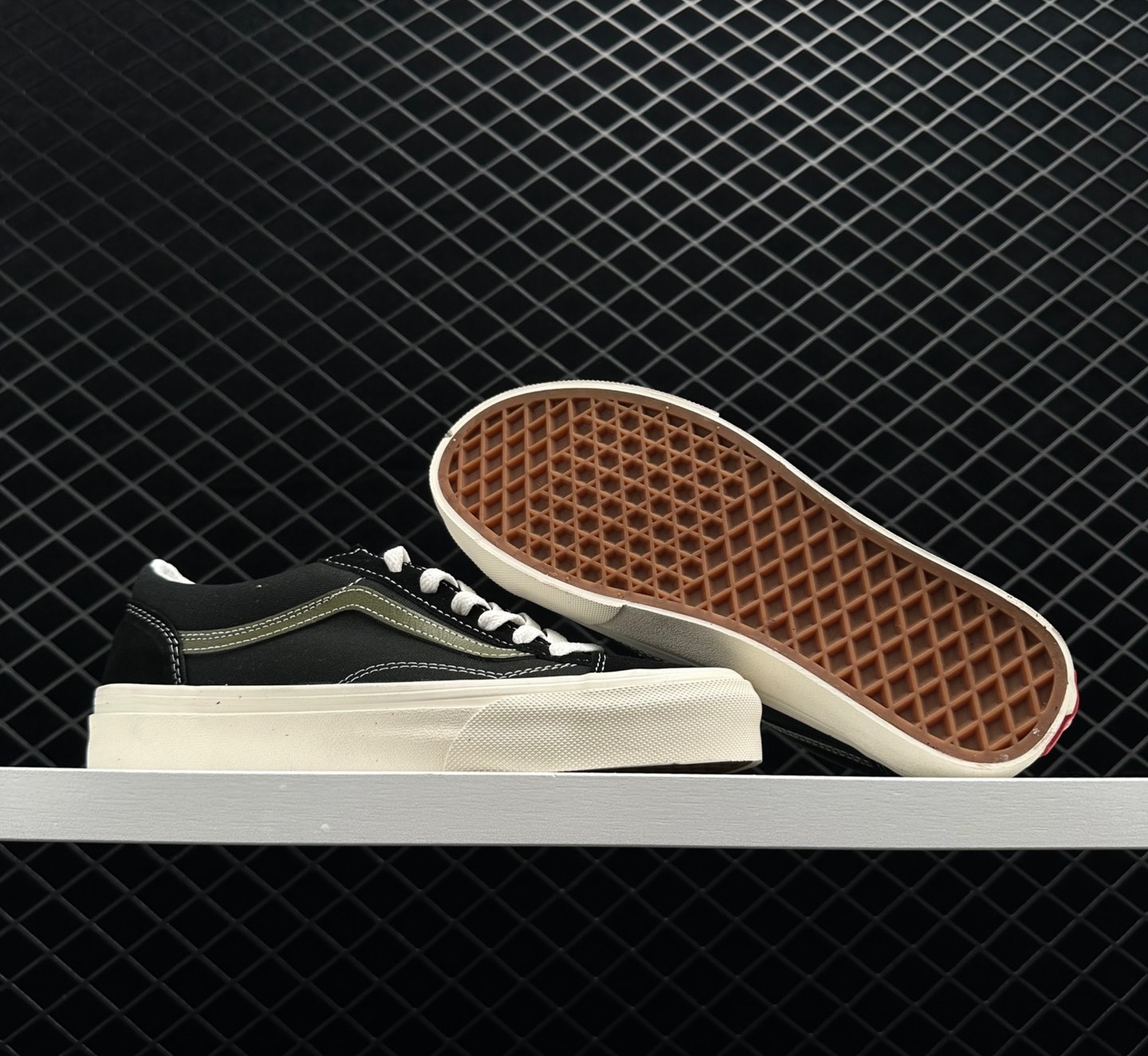 Vans Vintage Style 36 'Black Gray' Sneakers - Classic Retro Design