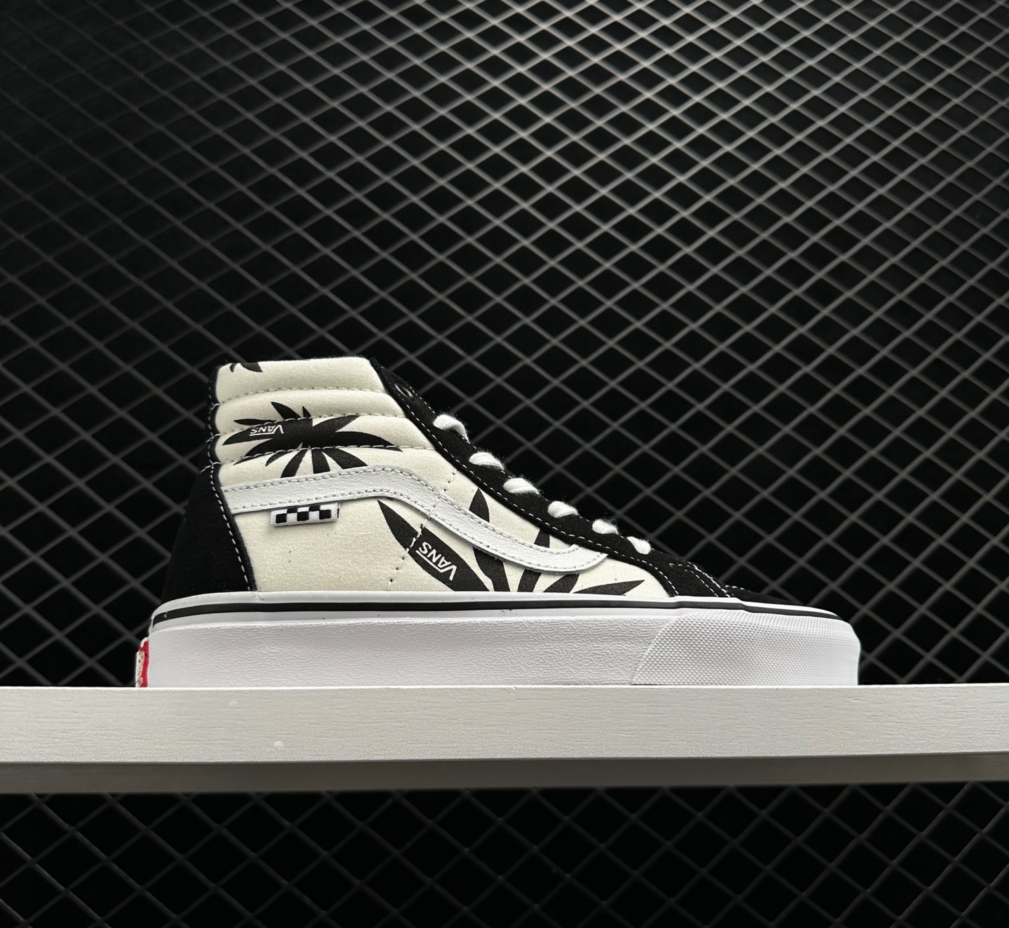 Vans Skate SK8-HI Reissue 'Grosso 88 - Black Palms' VN0A5KYR431 - Stylish and Classic Skate Shoes