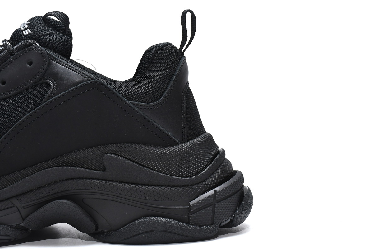 Balenciaga Triple S Clear Sole Black 541624 W0901 1100 - Stylish and Sleek Footwear