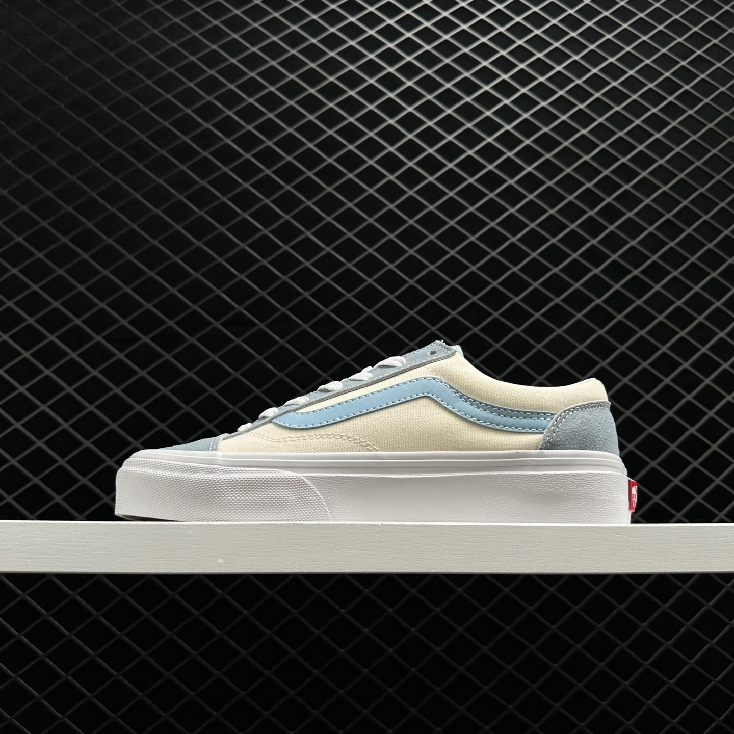 Vans Style 36 Blue Low Tops | Splicing Contrasting Colors Skate Shoes (Unisex)