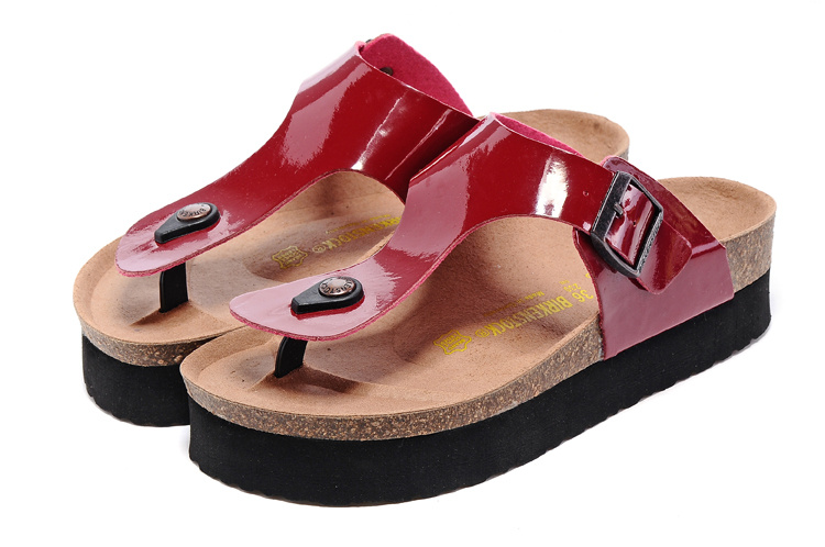 BIRKENSTOCK Gizeh Birko-Flor Patent Red - Trendy Red Birko-Flor Sandals