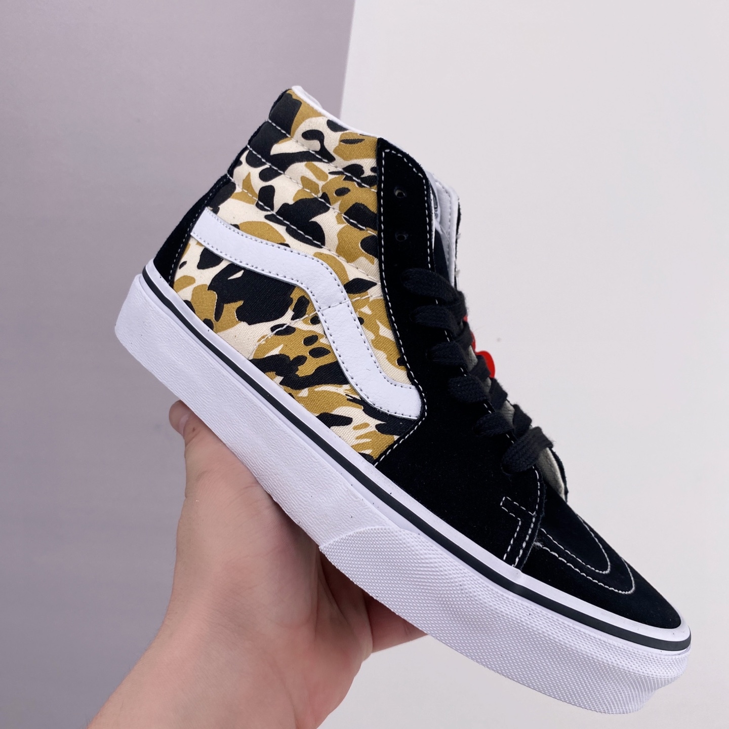 Vans SK8-HI Black Brown VN0A7Q5NMUL | Trendy High-top Sneaker Variant