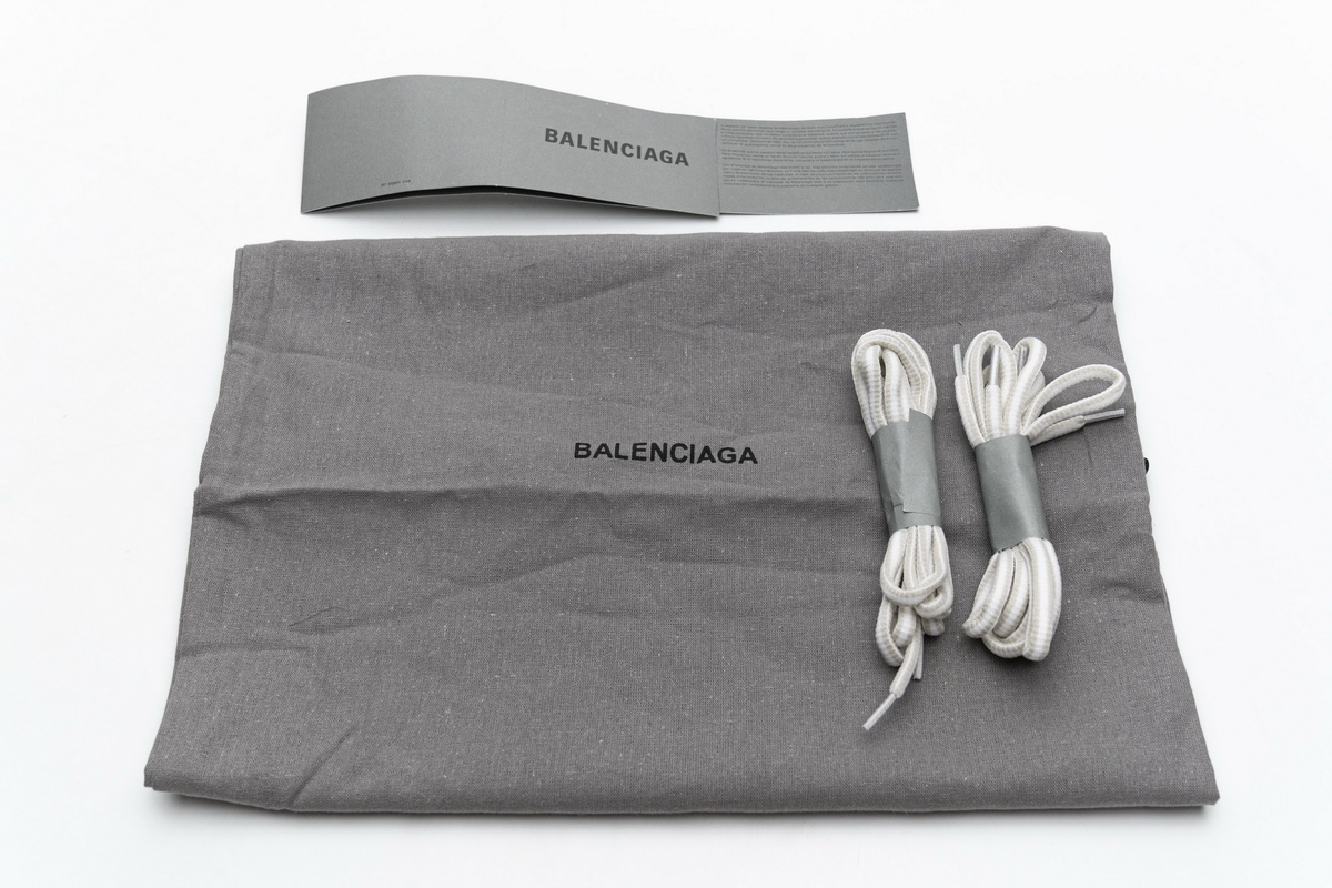 Balenciaga Tess S.White 542436 W1GB7 6509 - Trendy and Elegant Designer Handbag